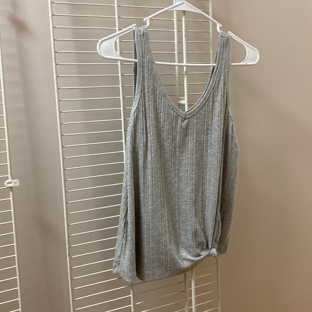 Gray tank top